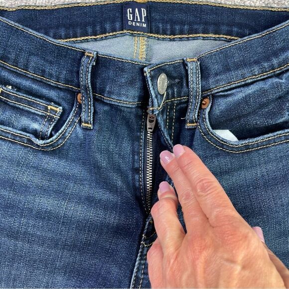 Gap Jeans Women’s 2 Blue Dark Wash Slim Fit Cropped Skinny Leg Low Rise Denim - Picture 3 of 14